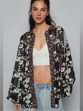 🌸POL Medium Black Floral Crochet Detailed Shacket with White Lace Detail P003